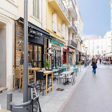 L'albion Yourhosthelper * Cannes